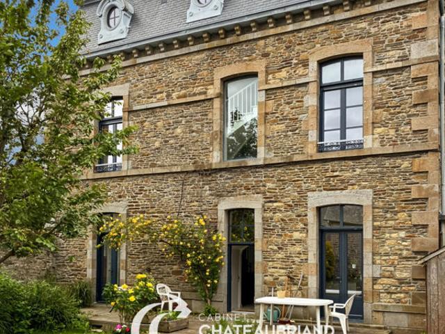 Maison bourgeoise de caractère ? Val Couesnon ? 196 m² ? Annexe indépendante 37 m² ? Jardin clos ? Garage ?