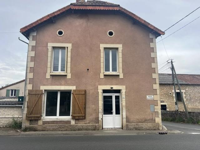 maison valdivienne avec jardin et garages