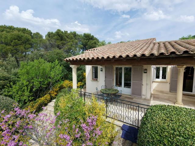 Maison Venasque 8 pièces 206 m2 206m² Venasque