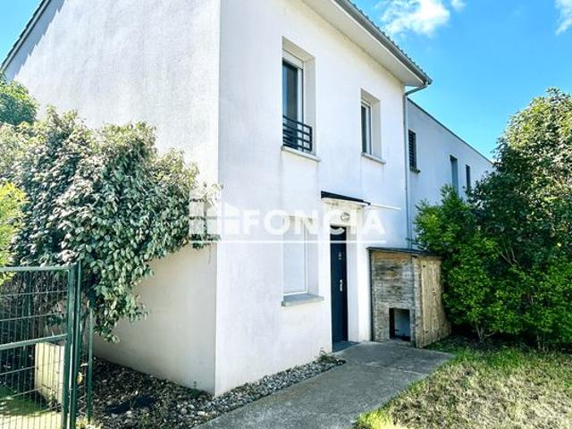 Maison vendu vide t4 82m2 duplex avec garage et parking, suite parentale avec deux salles de bains et deux wc