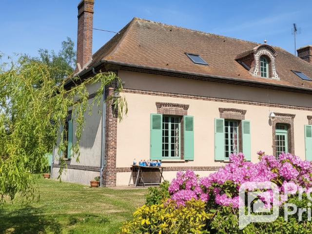Propriété avec deux maisons