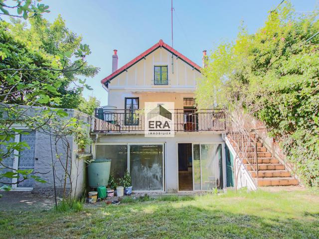 Maison Vitry Sur Seine 180 m2 650m2 de jardin