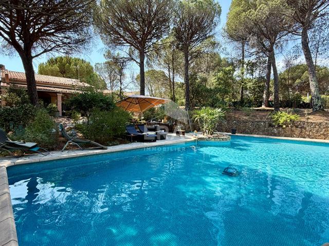 Maison Vidauban 3 chambres + piscine + studio