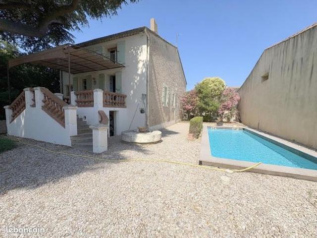 MAISON VIGNERONNE DE 230m² HABITABLES AVEC JARDIN DE 610M² ET PISCINE SANS VIS A VIS BELARGA 34230