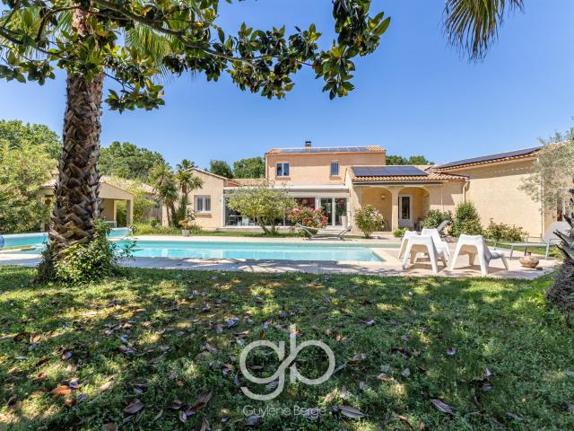 Maison Villa 6 Pieces 4 Chambres Valergues 34130 Piscine 221. 221m² Valergues