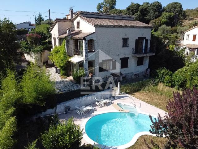 Maison Villeneuve Loubet 8 pièce s 172 m2