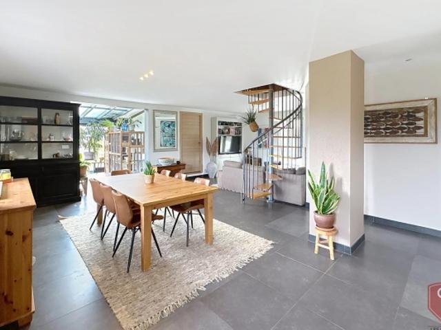 Maison Viry