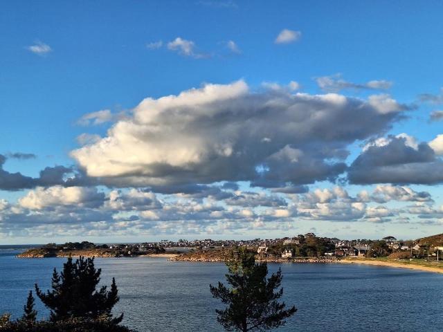 Pleine vue mer ! Proche Lan Kerellec