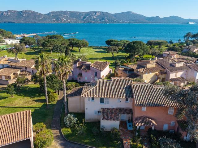 Maison vue mer à Marina di Fiori à vendre 115m² Porto Vecchio