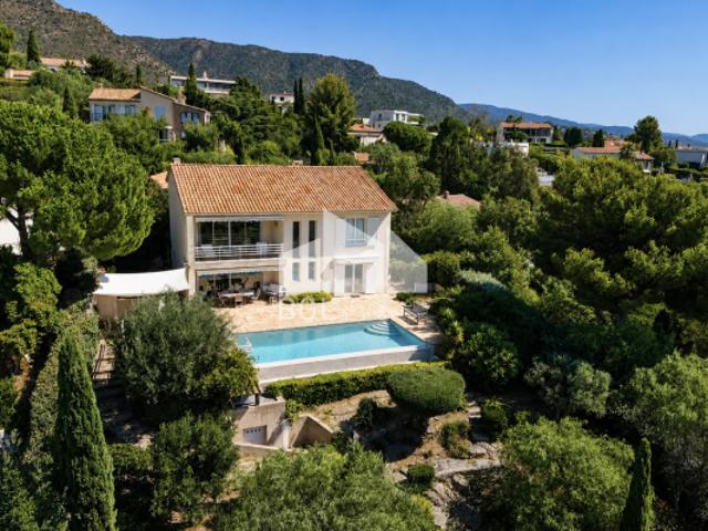 Maison vue mer de 182 m2 au Super Lavandou