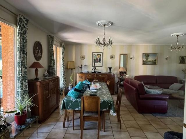 Maison Vue sur la Chaîne des Puys