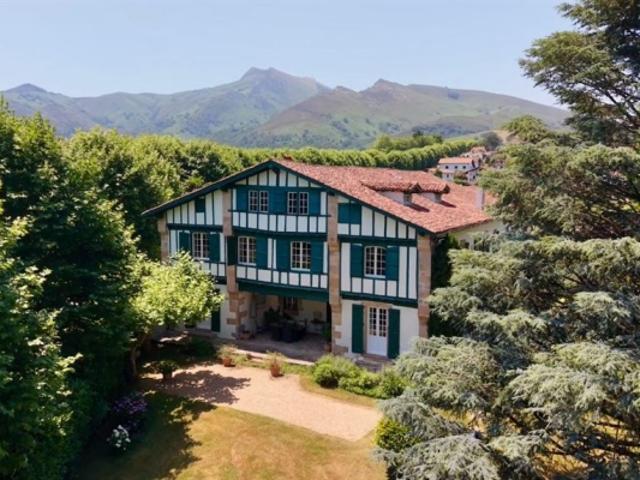 Maison XVIIe siècle entièrement rénovée