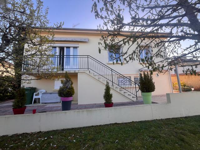 MAISON YZEURE 5 CHAMBRES