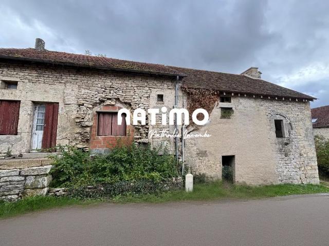 MAISONETTE A RENOVER AVEC JARDIN