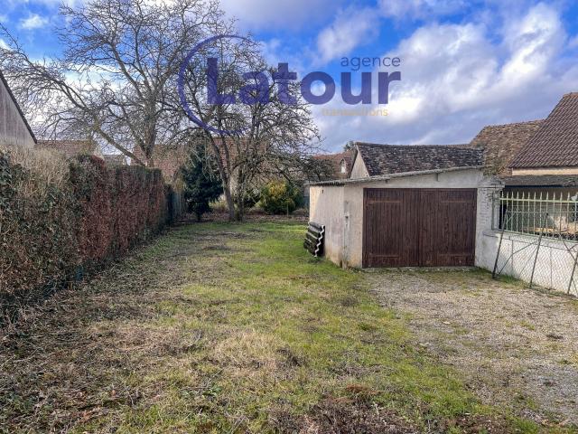 MAISONETTE A RESTAURER PROCHE DE HOUDAN
