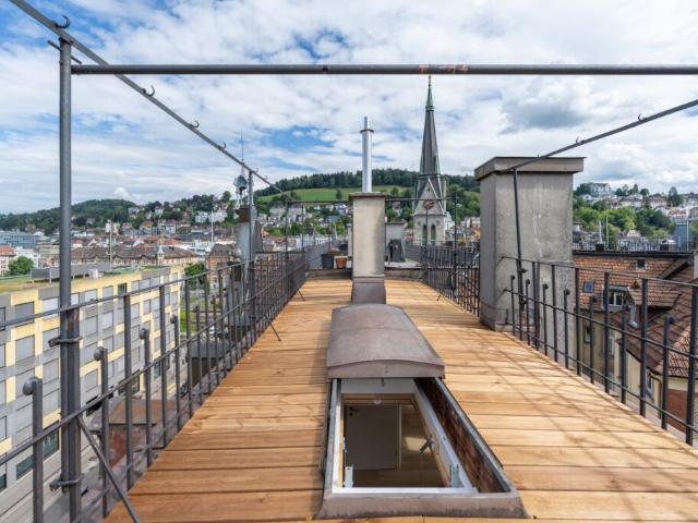 MAISONETTE DACHWOHNUNG MIT PRIVATER DACHTERRASSE ERSTBEZUG