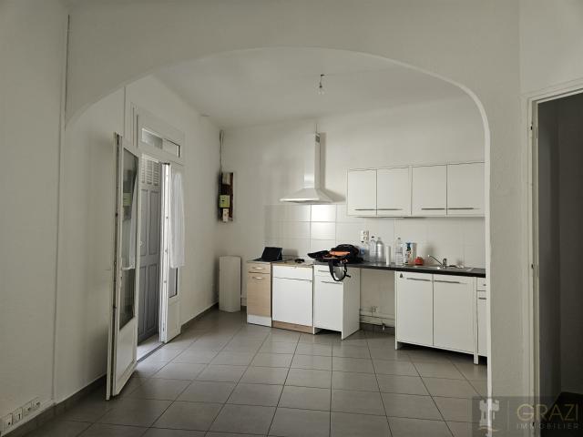 Maisonette De 51 M2 Avec Possiblité Agrandissement D'un Étag. 51m² La Seyne sur Mer
