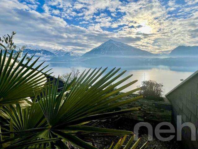 Maisonette Traum mit Seeblick Exklusives Wohnen in Gunten