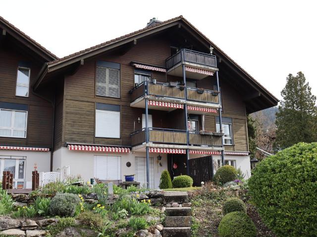 Maisonette Traum mit Seesicht & Cheminee – Wohnen am Thunersee