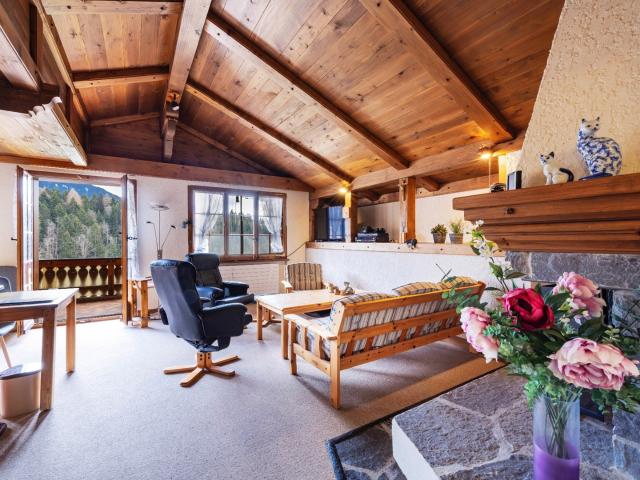 Maisonette Wohnung mit überdachtem Parkplatz in Leysin