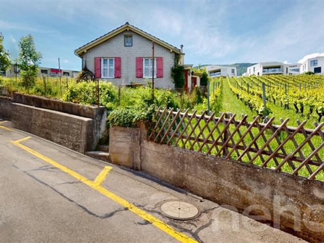 Maisonette zum Renovieren in Boudry