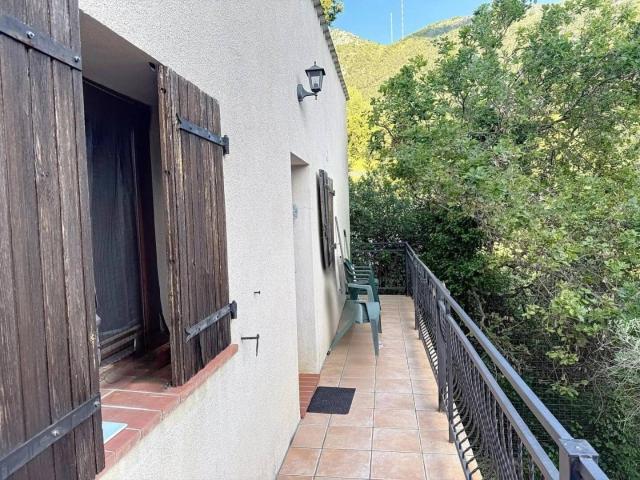 Maisonnette sur un terrain de 1811 m²