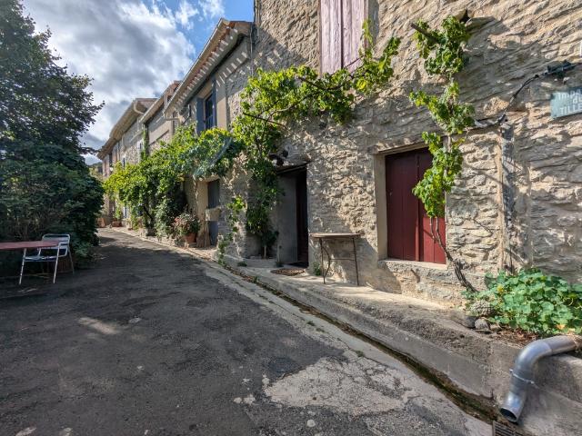 Maisons de charme en pierre de pays 6 chambres, gite de rapport indépendant et jardin
