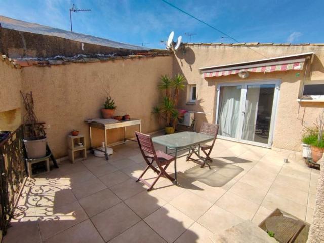 MAISONS DE VILLAGES 160m2 environ 9 PIECES 3 CHAMBRES TERRASSE GARAGE