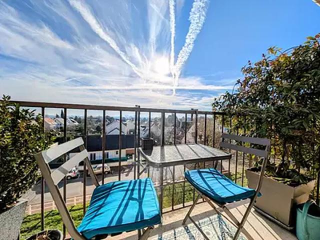 Maisons Laffitte 78600 Achat / Vente appartement 4 pièces t4 au dernier étage cave