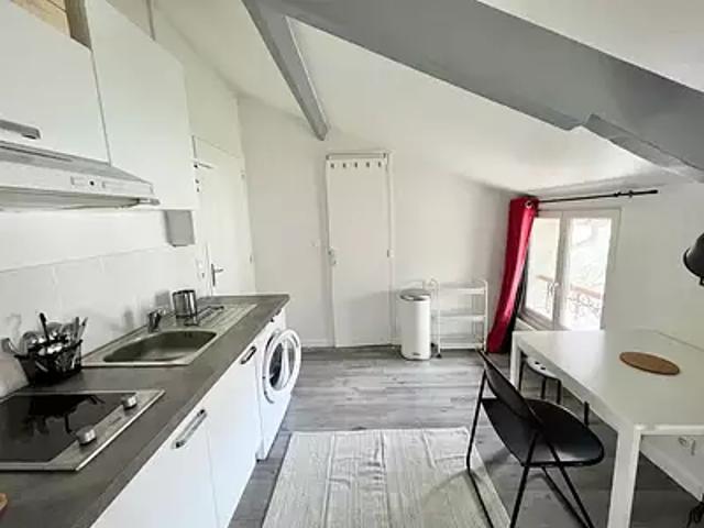Maisons Laffitte 78600 Location appartement 1 pièce t1 au dernier étage