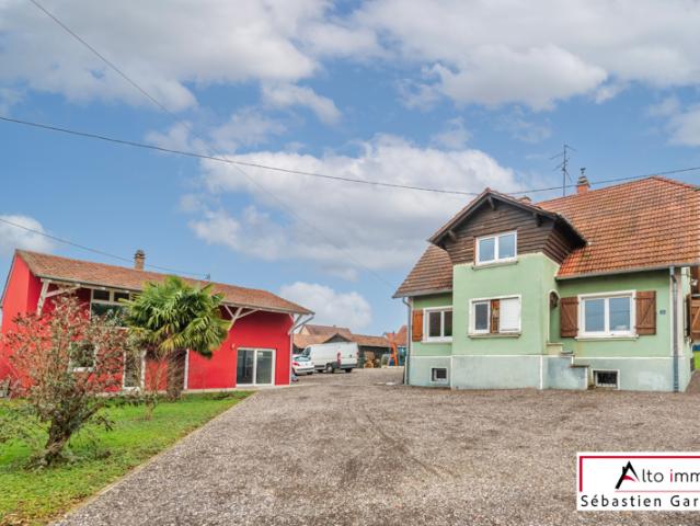 Maisons 7 pièces édifiée sur 2101 m2 de terrain au calme