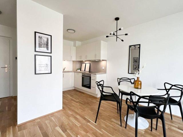 MAJA LIVING INVEST IN THE FUTURE! Eine unverwechselbare Perle mit direkter U Bahn Anbindung!