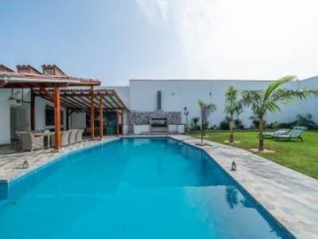 MAJESTUOSA MANSIÓN EN AQULQULER DE 1,180 M2 FRONTIS 20.50 ML A1 LISTA PARA VIVIR