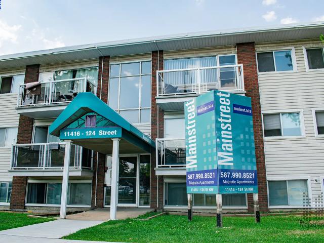 Majestic Apartments