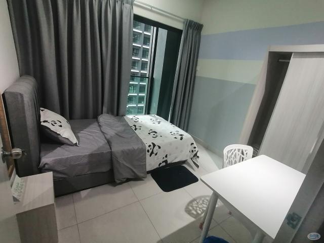 Majestic Maxim Newly Renovated for All FEMALE units with brand NEW furniture