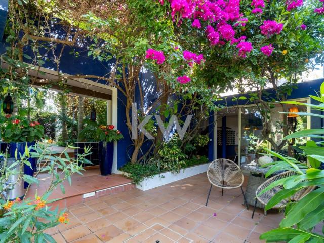 MAJESTOSO HOTEL COM JARDIM TROPICAL