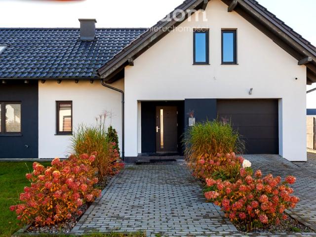 Majowa 278 m², Różyny