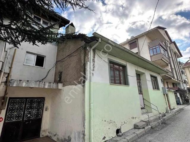 Mak Emlaktan Satılık Mustakil Bina