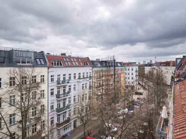 MAK Immobilien: Dachgeschoßwohnung in Berlin Prenzlauer Berg kaufen