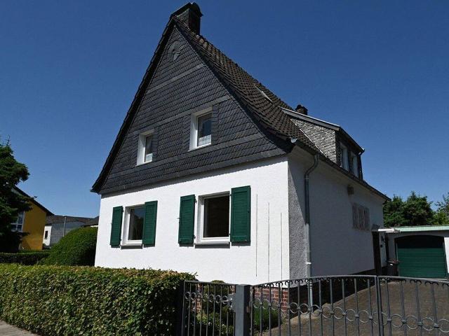 Make me happy: Freistehendes Familien Zuhause mit tollem Garten & Garage in Kettwig