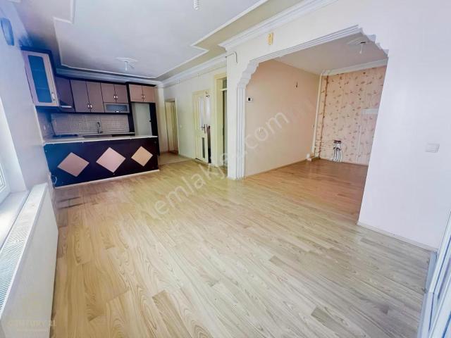 Maltepe Mah. Merkezi Konumda 4 Kat Kullanımlı 5+1 Teraslı Villa