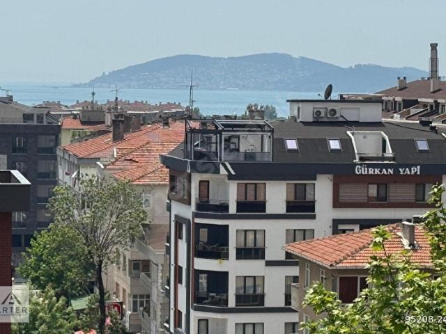 Maltepe Minibüs Yolu Üzerinde Ara Katta Deniz Manzaralı 2+1