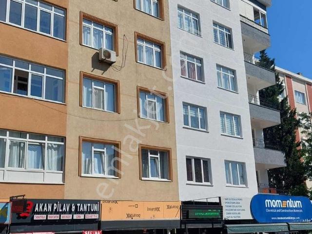 Maltepe Orhangazi Caddesinde Satılık Fırsat Daire