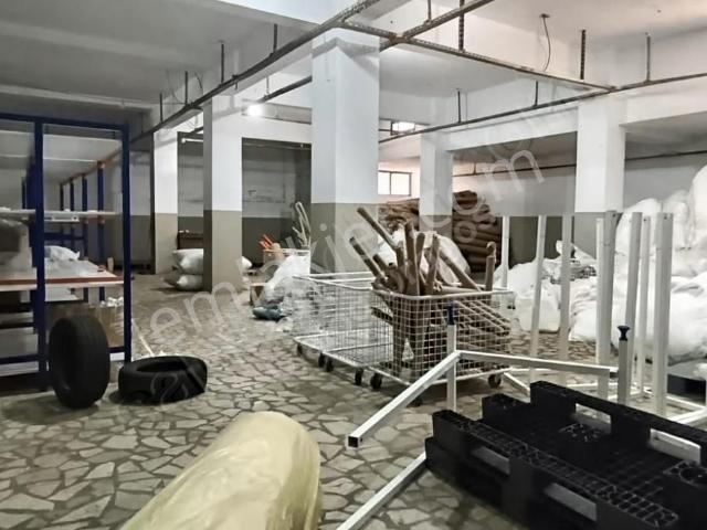 Maltepe Aydınevler'de Satılık 294 M² İmalathane