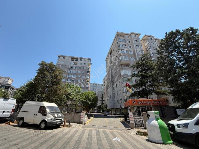 Maltepe Altayçeşme Metem Sitesinde Full Eşyalı 3+1 Kiralık Daire