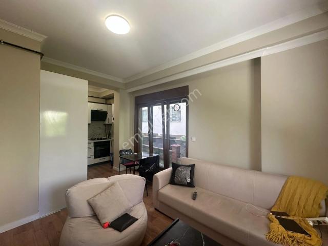 Maltepe Bağlarbaşın'da Yeni Bina'da Kullanışlı 2+1 Kiralık Daire