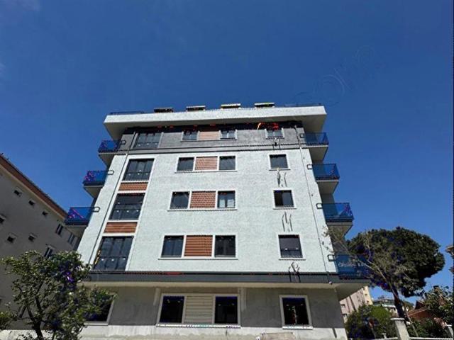 MALTEPE BAĞLARBAŞI'NDA 4+1 ADALAR MANZARALI DUBLEKS DAİRE