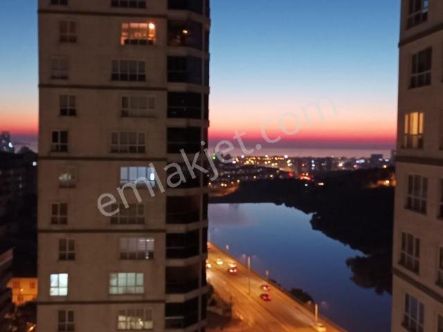 Maltepe Fullada Sitesinde Deniz Ve Adalar Manzaralı Kiralık 2+1