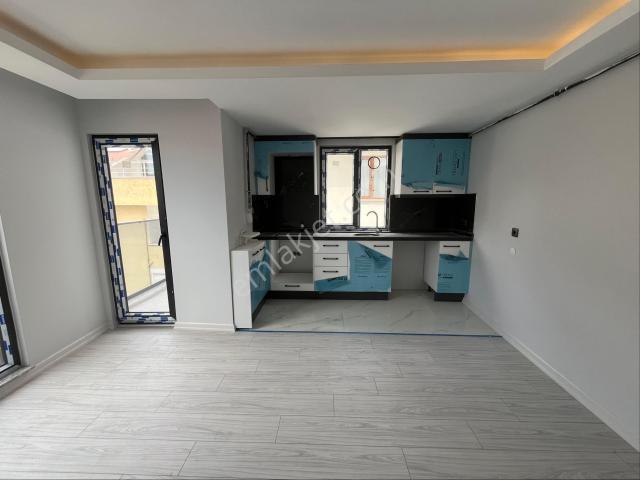Maltepe Fındıklıda 1+1 Büyk Daire Arakay