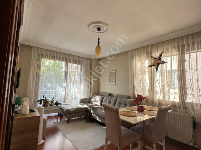 Maltepe Küçükyalı Merkezde 1+1 Ön Cephe Arakat Deprem Yönetmelikli 35.000 Tl